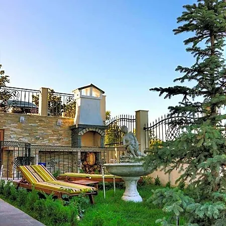 فندق Katalina 4*